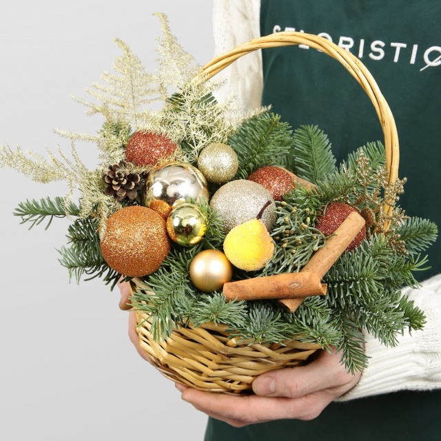 Новогодняя композиция из Нобилиса «Янтарная сказка» Новогодняя композиция из Нобилиса «Янтарная сказка»