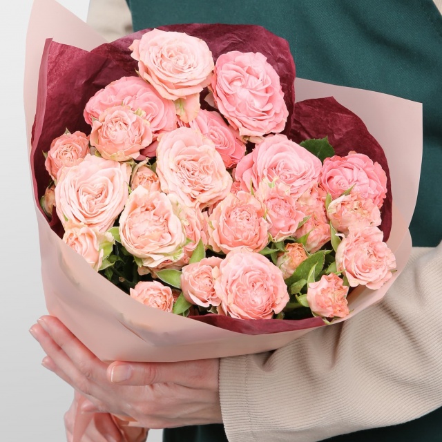 Букет кустовых Роз «Розовый шелест» Букет кустовых Роз «Розовый шелест»