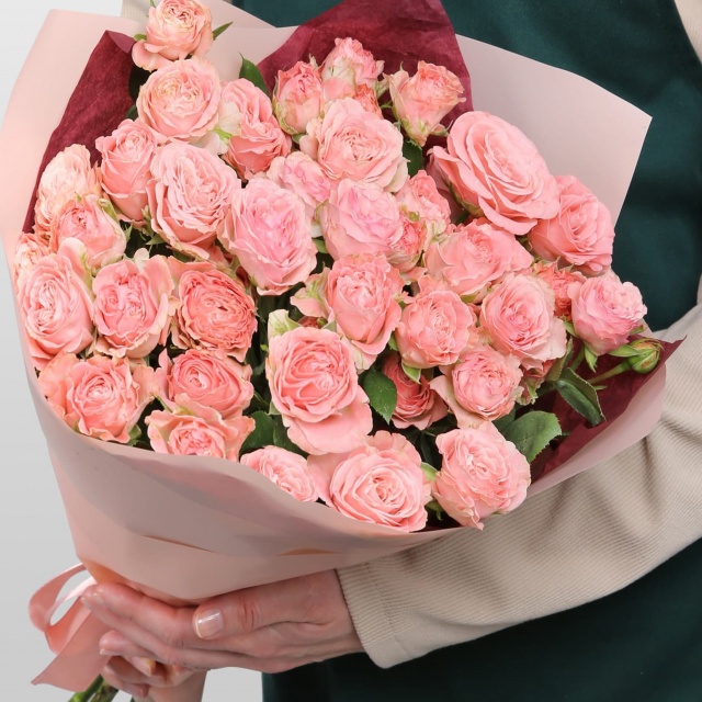 Букет кустовых Роз «Тонкий аромат» Букет кустовых Роз «Тонкий аромат»