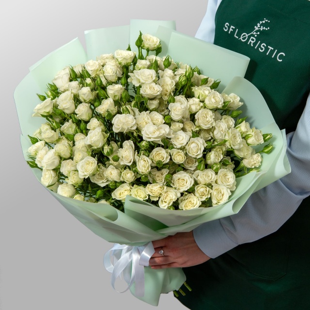 Букет из кустовых Роз «Белый шелест» Букет из кустовых Роз «Белый шелест»