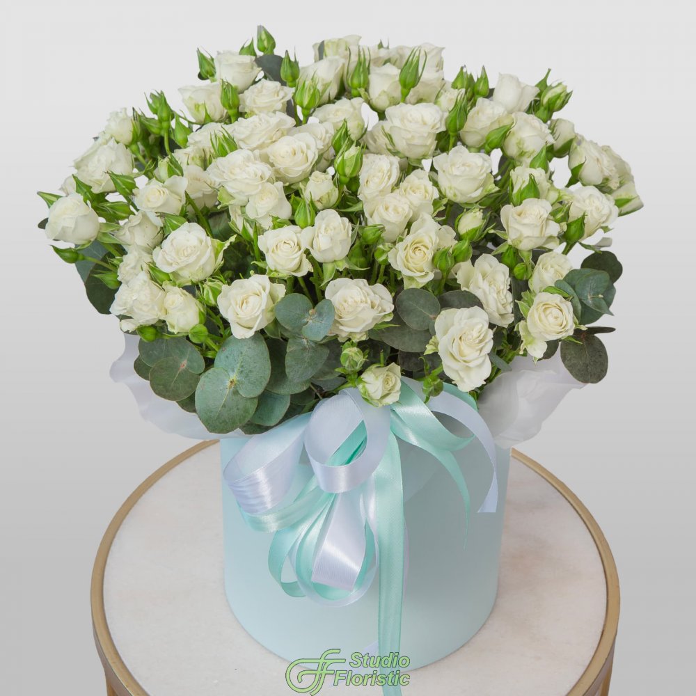 Композиция из Кустовых Роз в шляпной коробке «Северная романтика» Композиция из Кустовых Роз в шляпной коробке «Северная романтика»