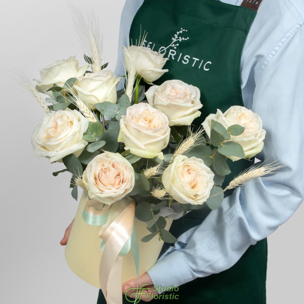 Композиция из Роз в шляпной коробке «Дыхание лета» Композиция из Роз в шляпной коробке «Дыхание лета»