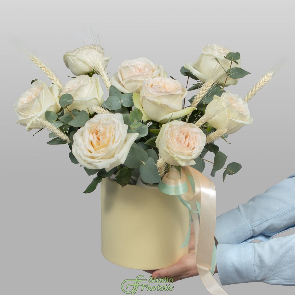 Композиция из Роз в шляпной коробке «Дыхание лета» Композиция из Роз в шляпной коробке «Дыхание лета»