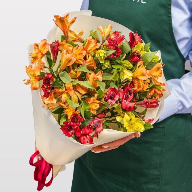 Букет Альстромерий «Танец пламени» Букет Альстромерий «Танец пламени»
