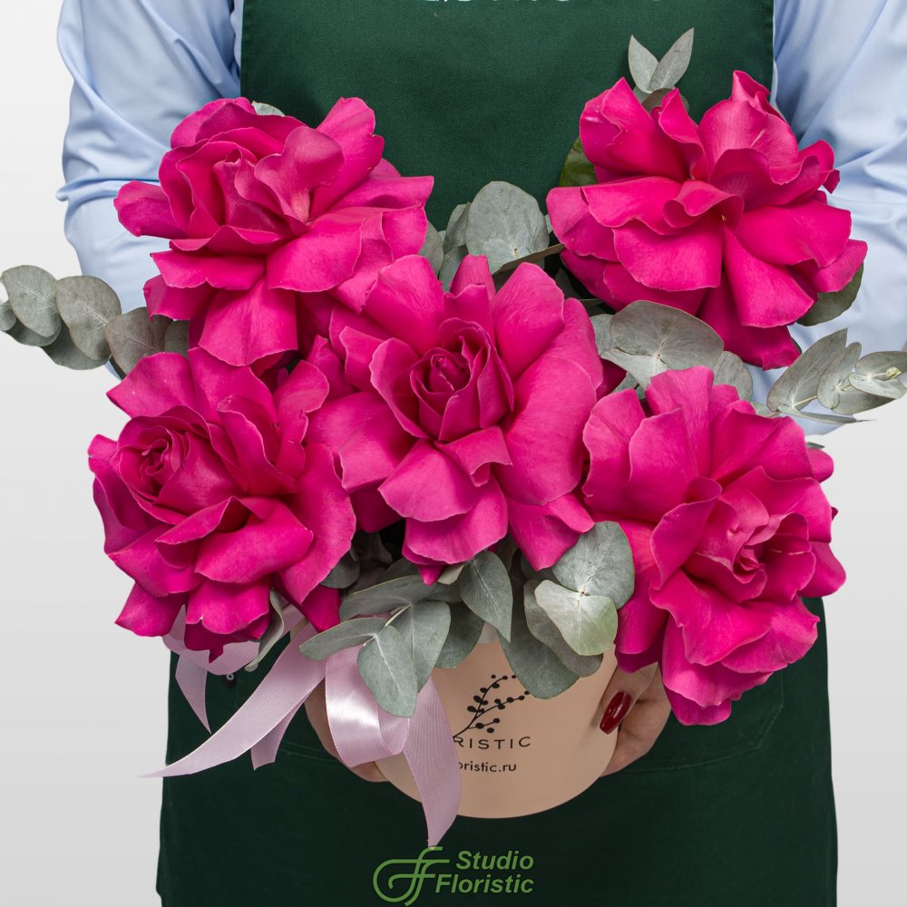 Композиция из Роз Эквадор в шляпной коробке «Сладкая Нежность» Композиция из Роз Эквадор в шляпной коробке «Сладкая Нежность»