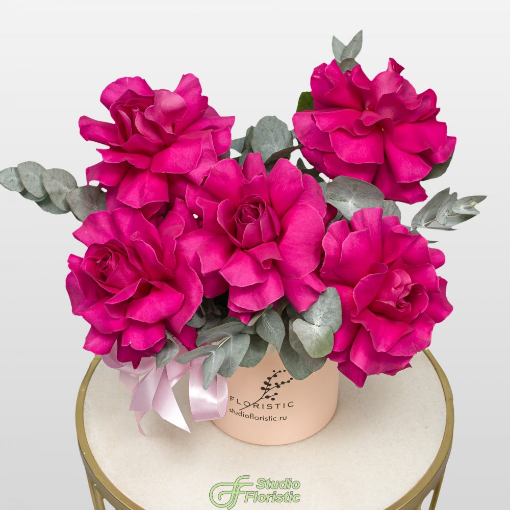 Композиция из Роз Эквадор в шляпной коробке «Сладкая Нежность» Композиция из Роз Эквадор в шляпной коробке «Сладкая Нежность»