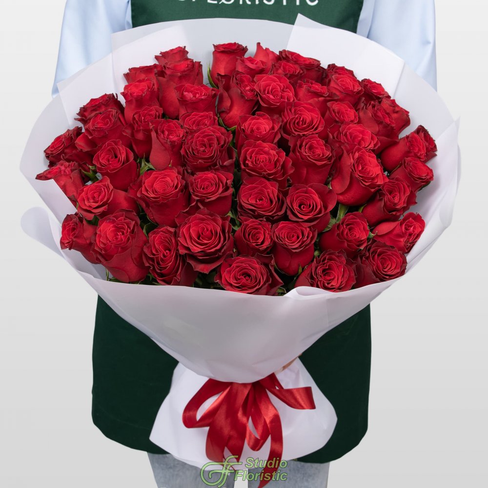 Букет Роз Кения 60 см 51 шт «Вечер в Бордо» Букет Роз Кения 60 см 51 шт «Вечер в Бордо»