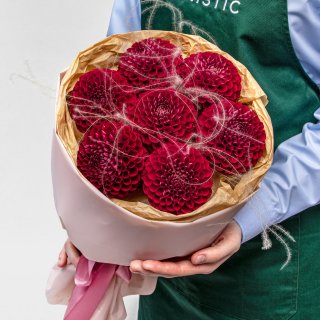 Букет из Георгин и Стифы «Королева Осени» Букет из Георгин и Стифы «Королева Осени»