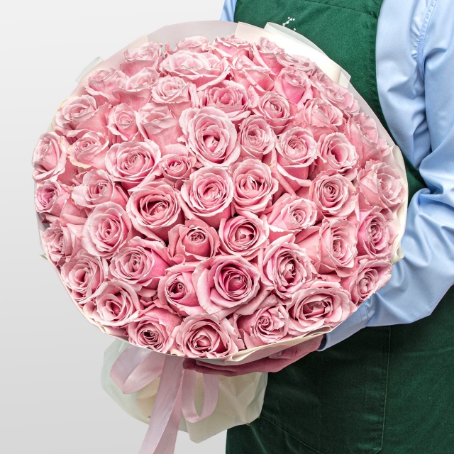 Букет из розовых Роз Россия 51 шт «Облако Нежности» Букет из розовых Роз Россия 51 шт «Облако Нежности»