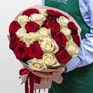 Букет из красных и белых Роз Россия 25 шт «Исповедь Сердца» Букет из красных и белых Роз Россия 25 шт «Исповедь Сердца»