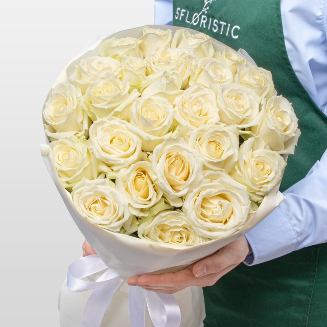 Букет из белых Роз Россия 25 шт «Белая Мечта» Букет из белых Роз Россия 25 шт «Белая Мечта»