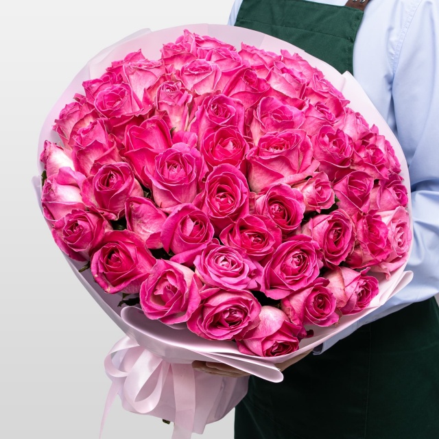 Букет из Роз Либерти 51 шт «Великая Страсть» Букет из Роз Либерти 51 шт «Великая Страсть»