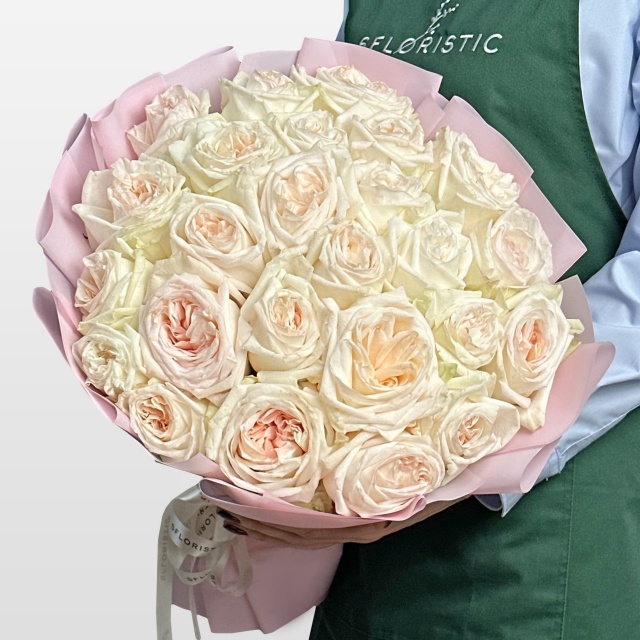 Букет из Пионовидных Роз 25 шт «Лепестки Ванили» Букет из Пионовидных Роз 25 шт «Лепестки Ванили»