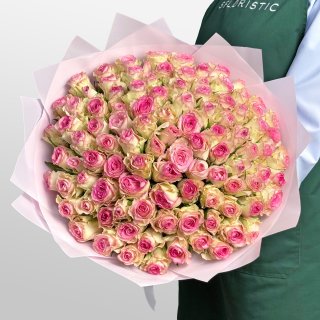 Букет из белых Роз Кения с розовой каймой 40 см 101 шт «Сладкий Секрет» Букет из белых Роз Кения с розовой каймой 40 см 101 шт «Сладкий Секрет»