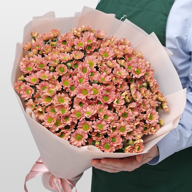 Букет из Персиковых Хризантем Сантини 25 шт «Персиковое облако» Букет из Персиковых Хризантем Сантини 25 шт «Персиковое облако»
