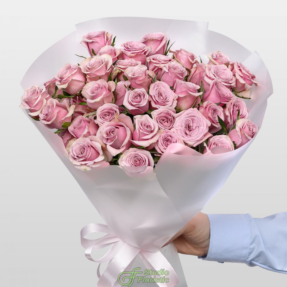 Букет из Сиреневой Кустовой Розы 40 см 15 шт «Парижское утро» Букет из Сиреневой Кустовой Розы 40 см 15 шт «Парижское утро»