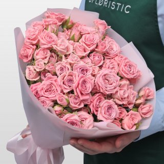 Букет из Кустовых Роз 15 шт «Юность» Букет из Кустовых Роз 15 шт «Юность»